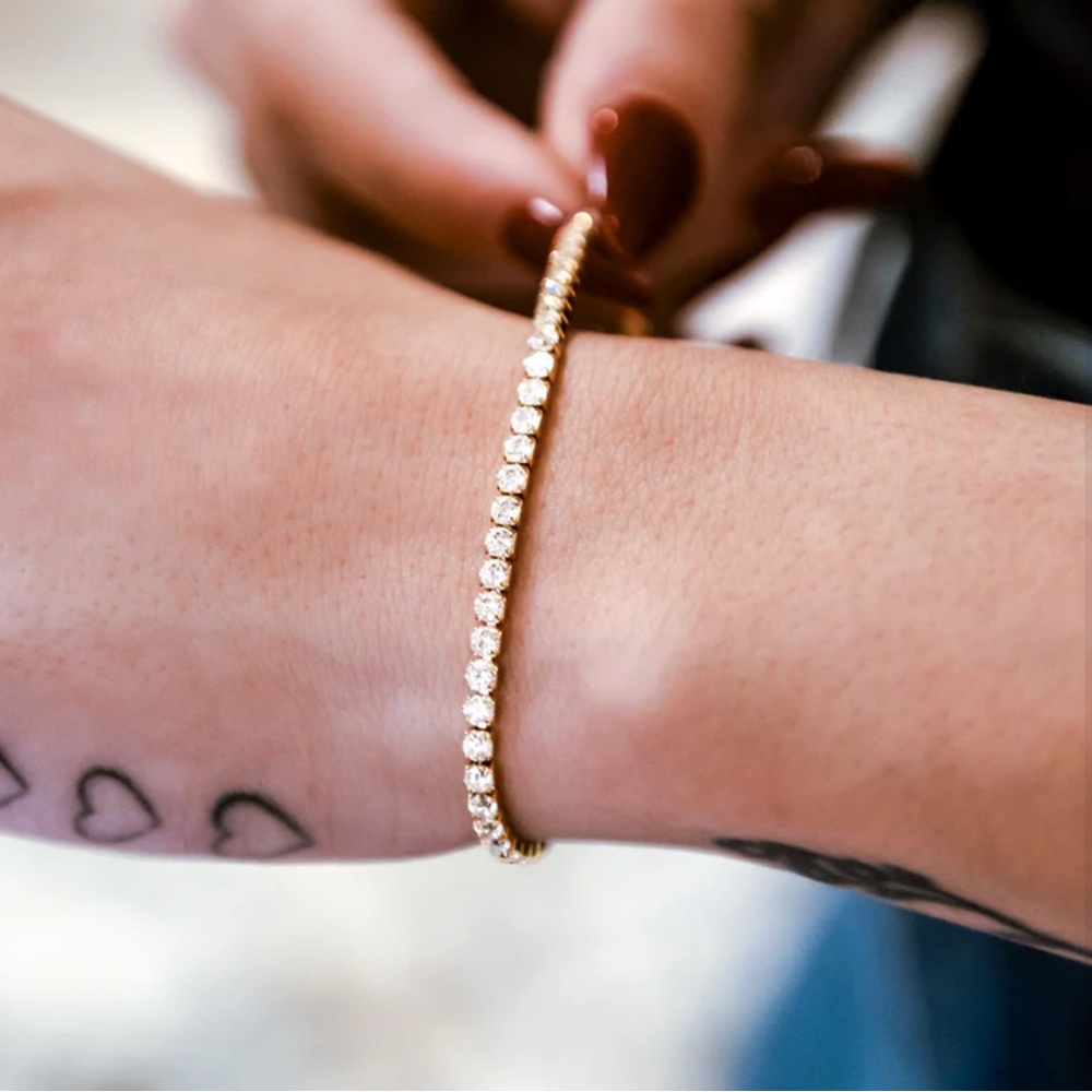 Brand new Gld micro tennis bracelet! 18k Gold plated with stones